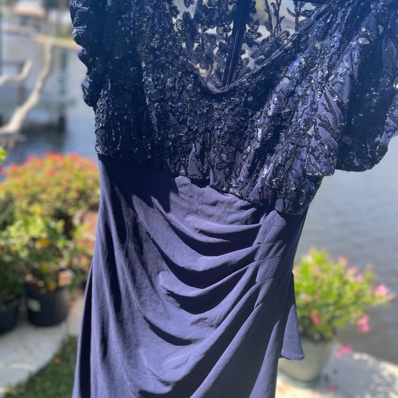 Alex Evening - Picture 10 of 15